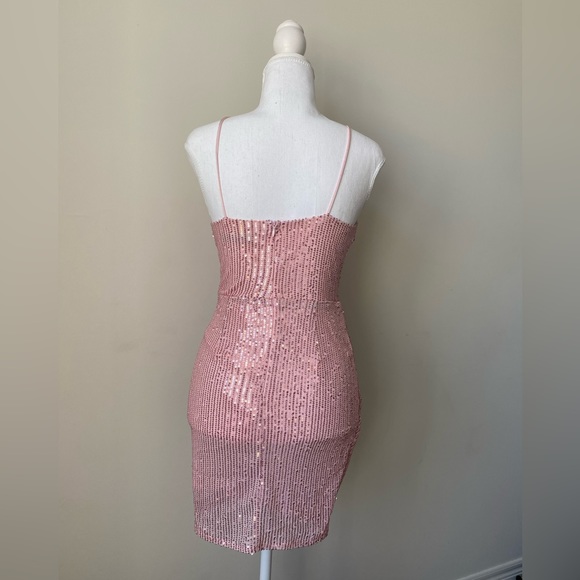 Champaign pink dress in size medium - Picture 2 of 3